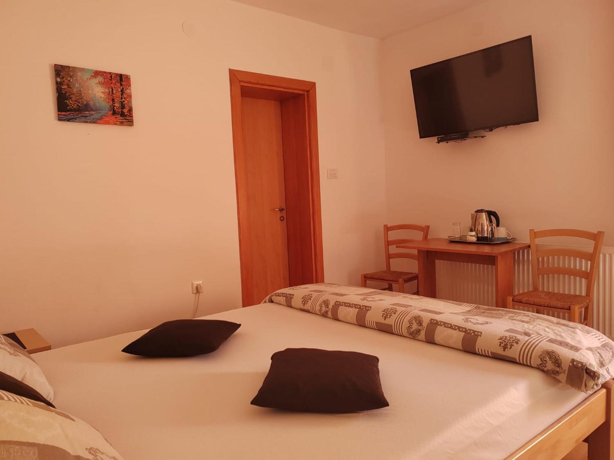 Hotel Stari Mlin Korenica Exterior foto
